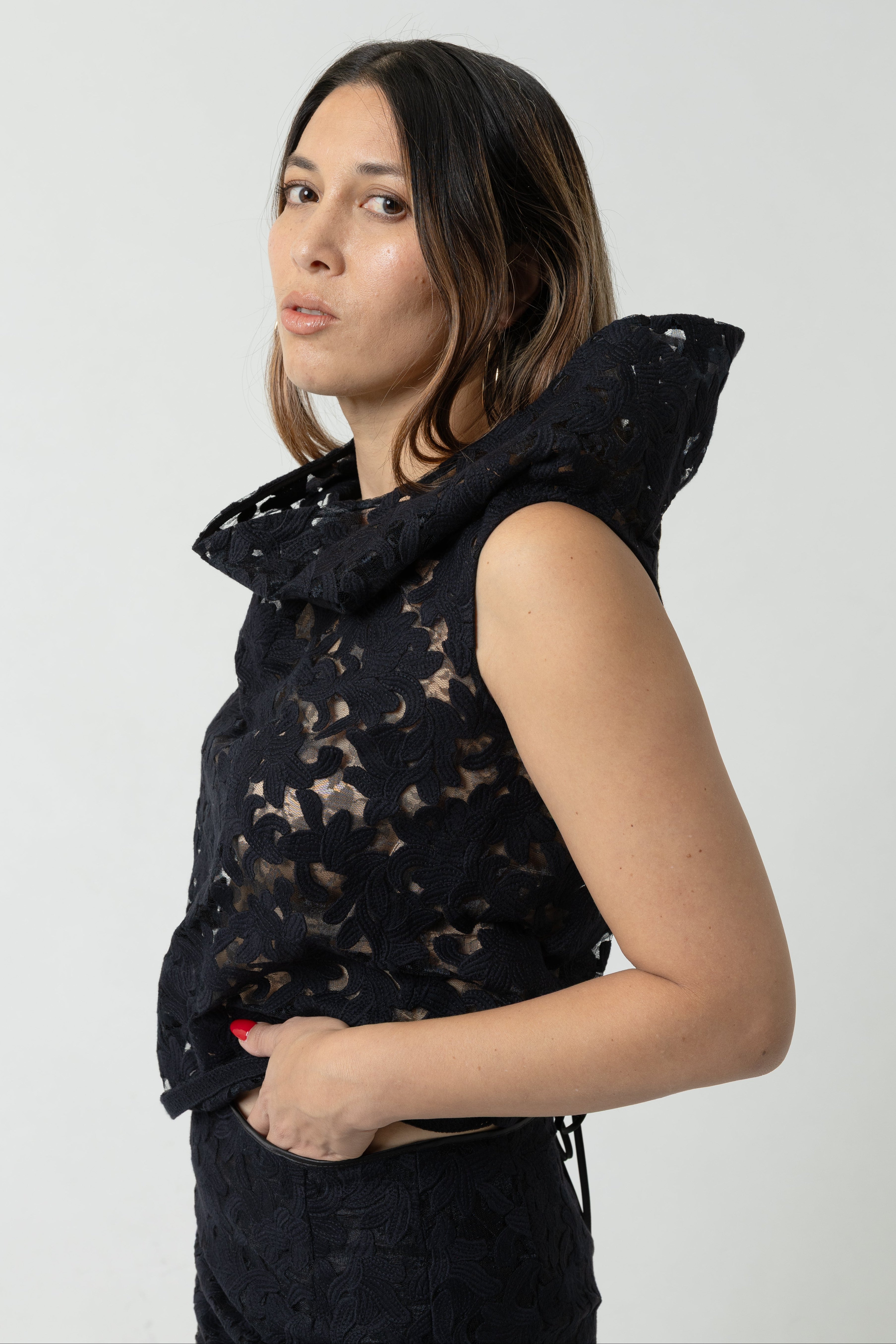 Haruka Sleeveless Top in Embroidered Lace
