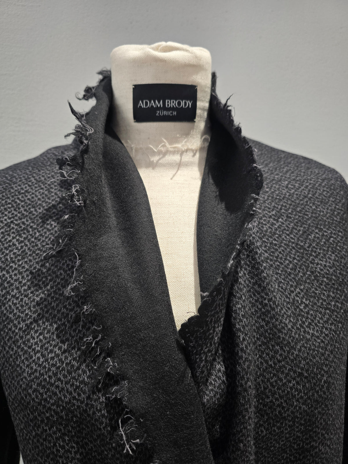 Sono Cardigan Short
