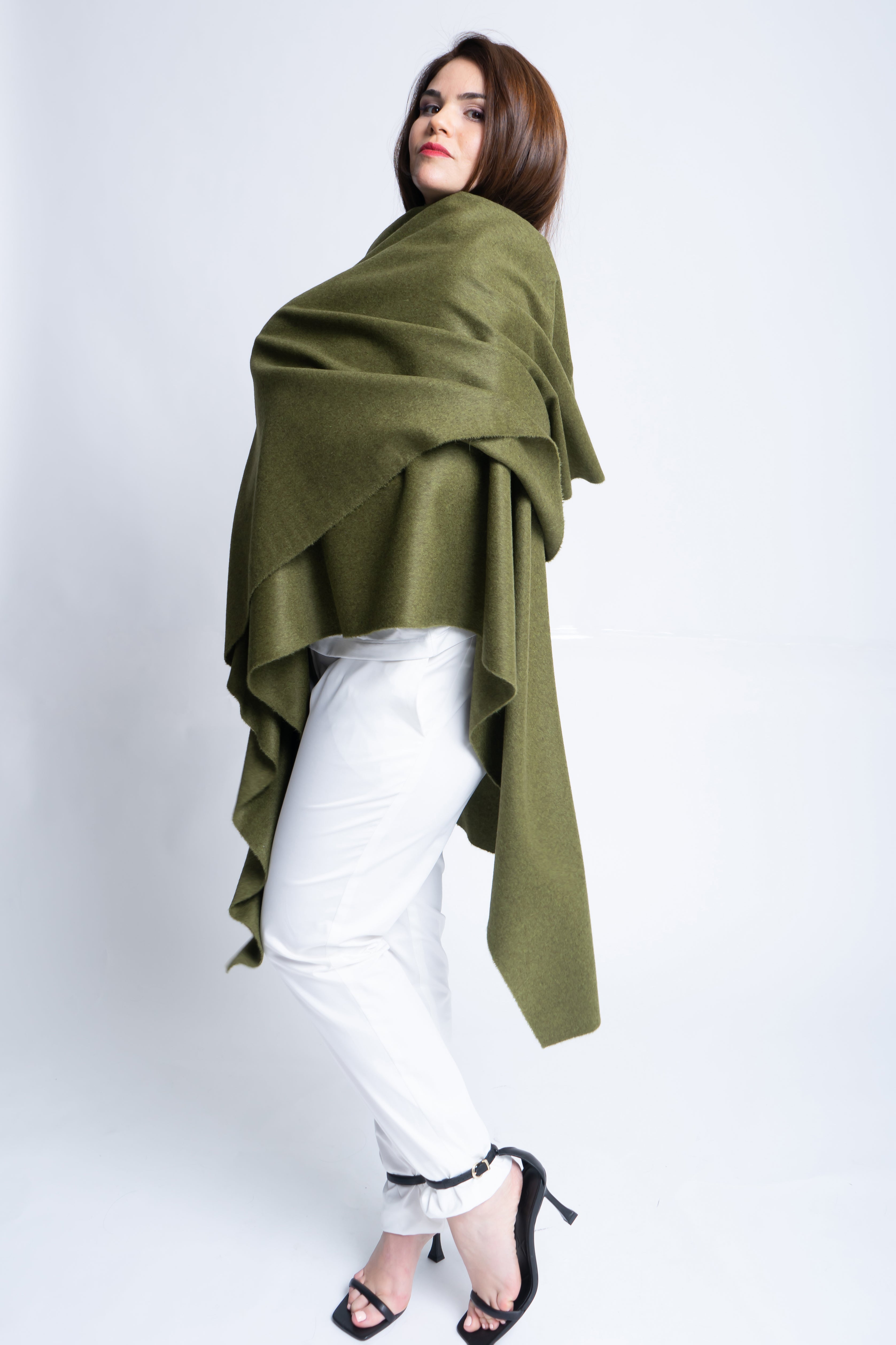 Leyla Cape in Cashmere - ADAM BRODY Zürich