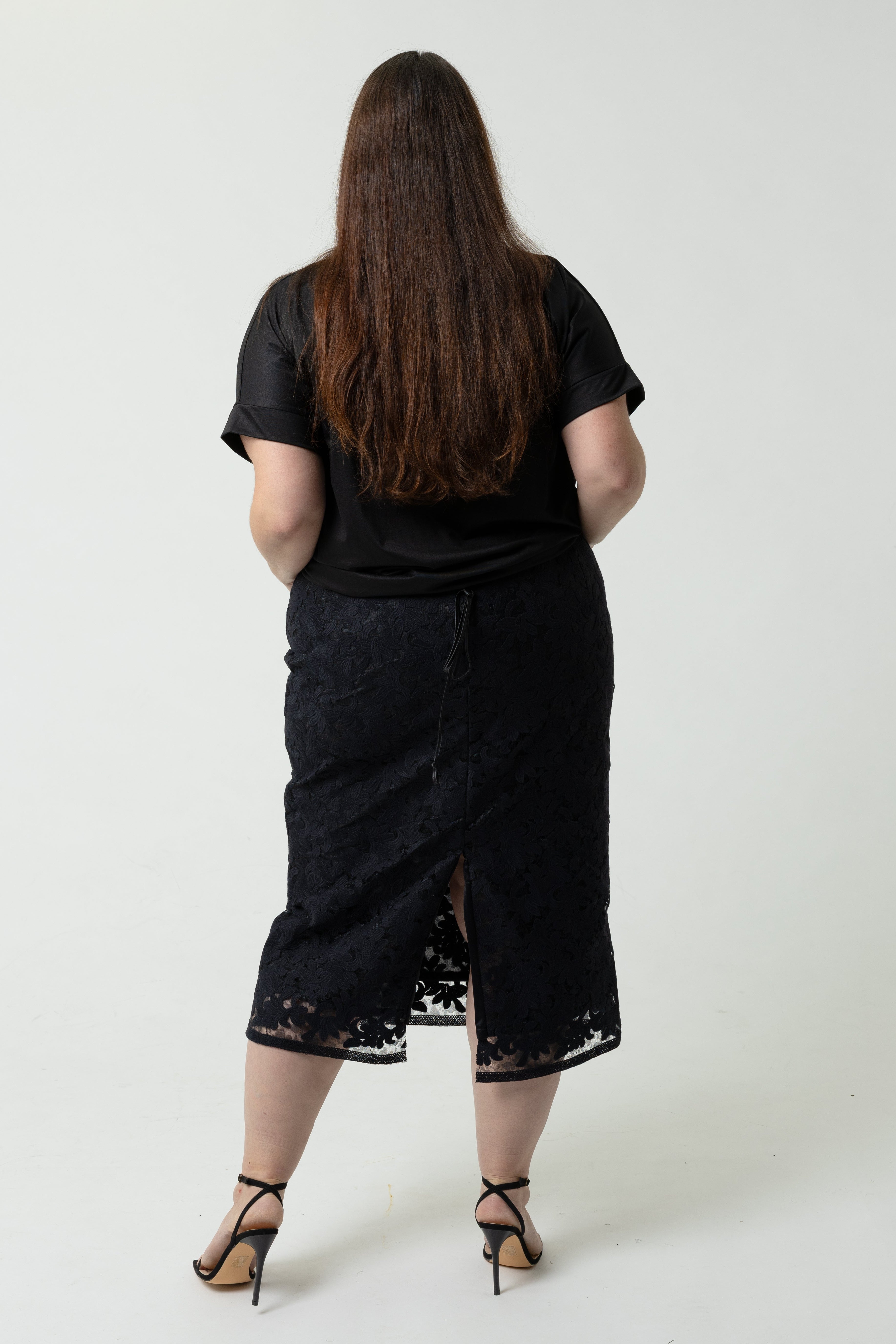 Haruka Jupes in Embroidered Lace