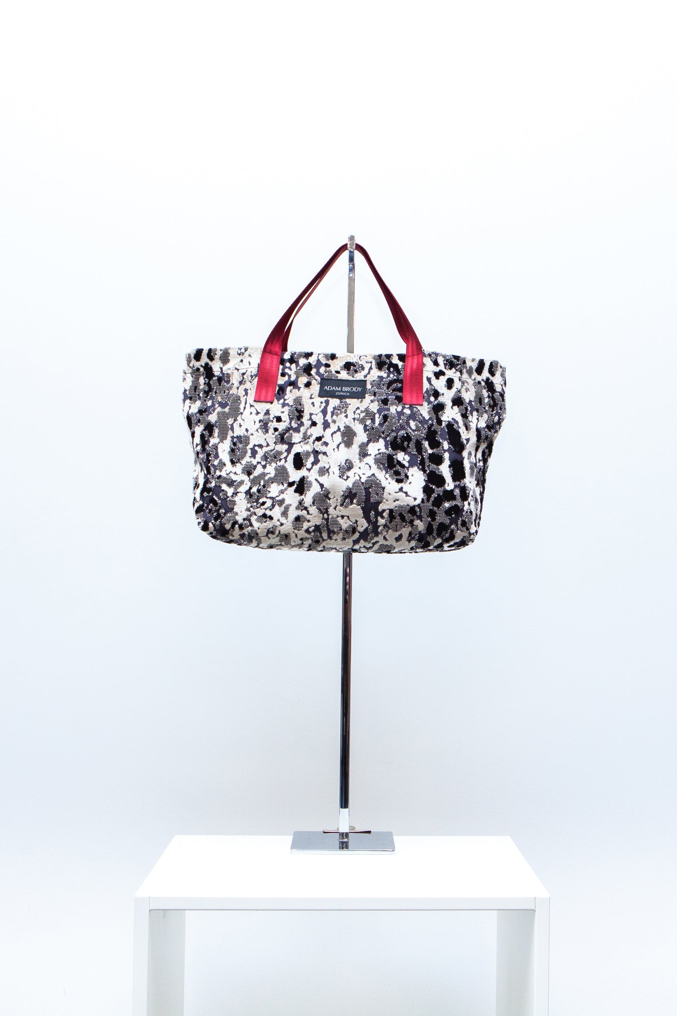 Soft Shopping Bags - ADAM BRODY Zürich